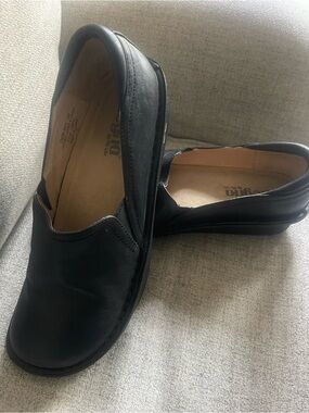 Algeria Women’s Slip-On Work Loafers - Black